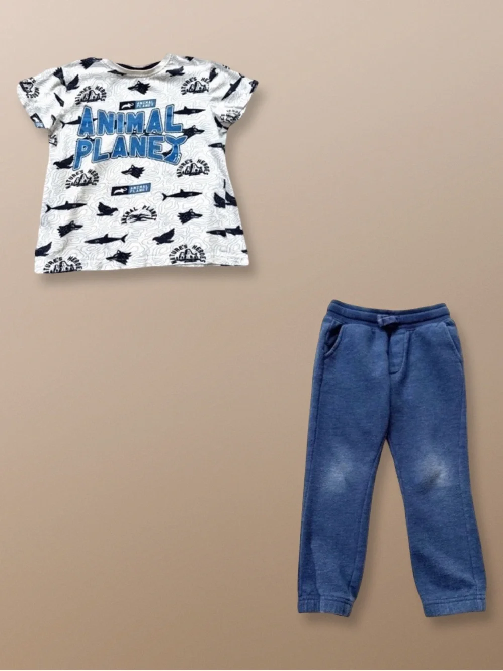 ⭐️ 5 for $25 Lot of 2 Oshkosh Pants & Animal Planet Top Size 4T–5T